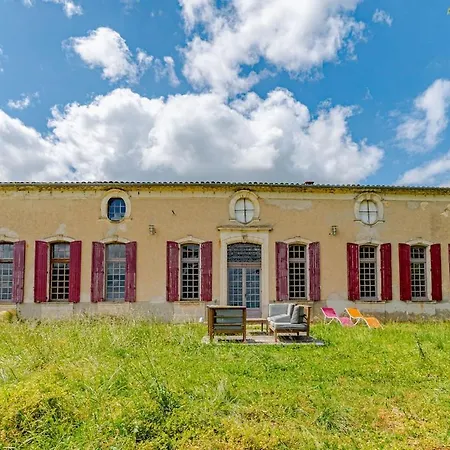 18th Century And Its Tiny House Holiday home