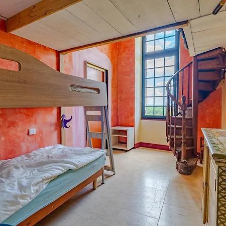 Holiday home 18th Century And Its Tiny House Targon