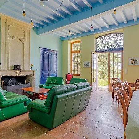 18th Century And Its Tiny House *